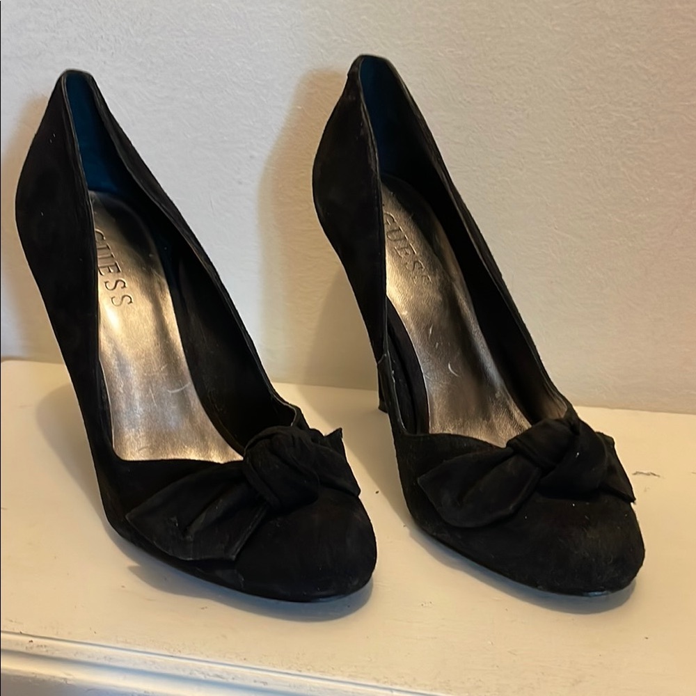Guess Black Heels with Sophisticated Bow Detail